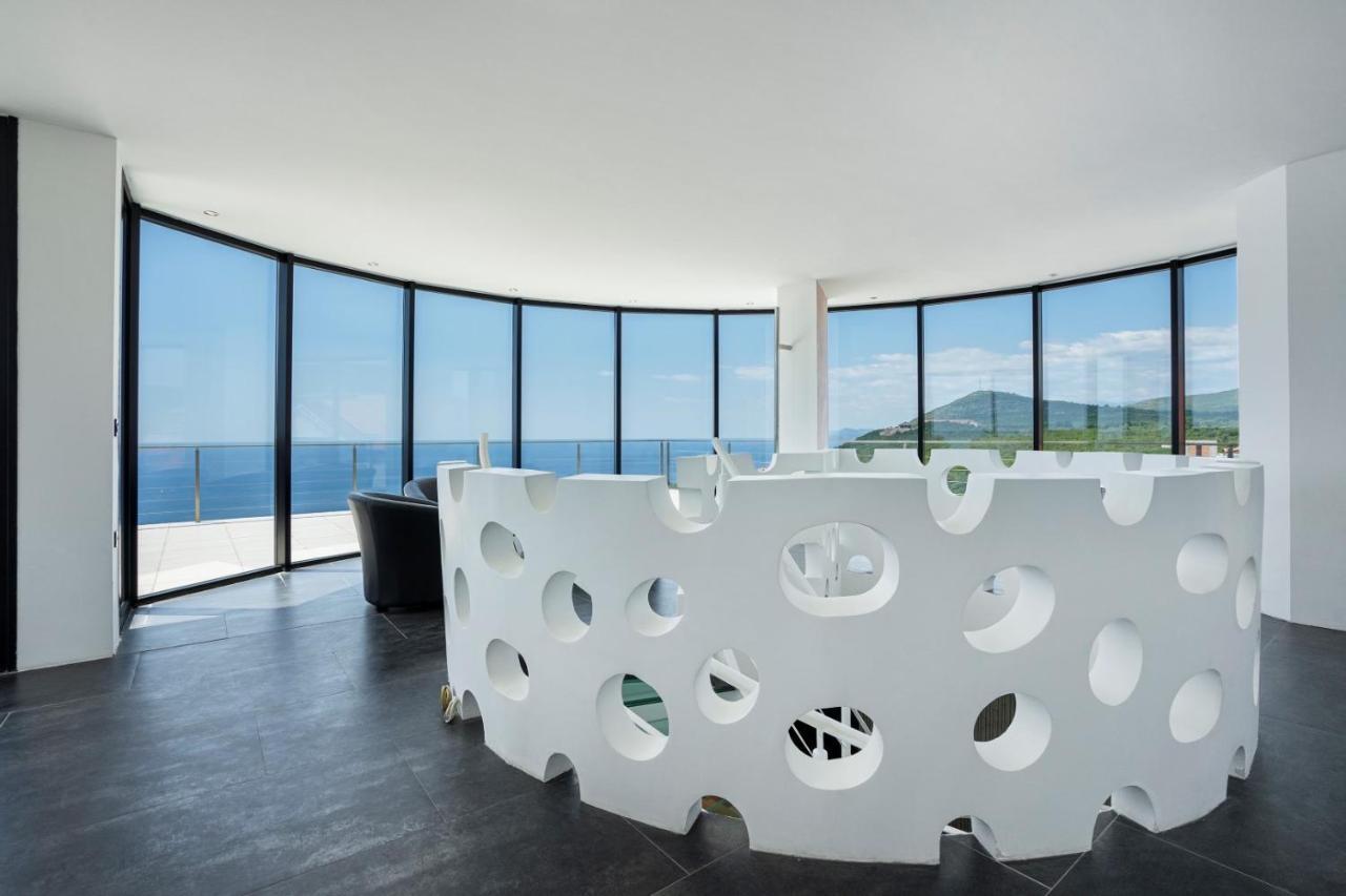 Harizma Villa