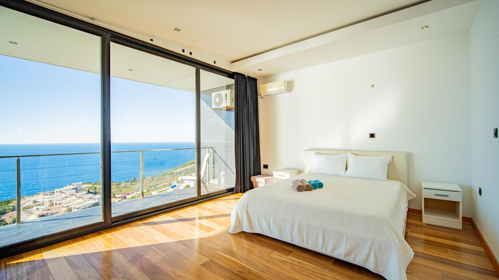 Harizma Villa *